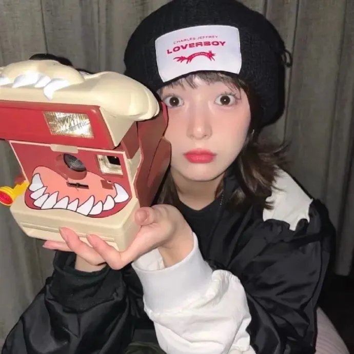 黄色